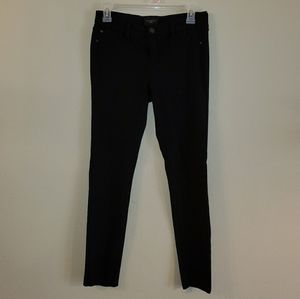 'Celebrity Pink' Black Jeggings